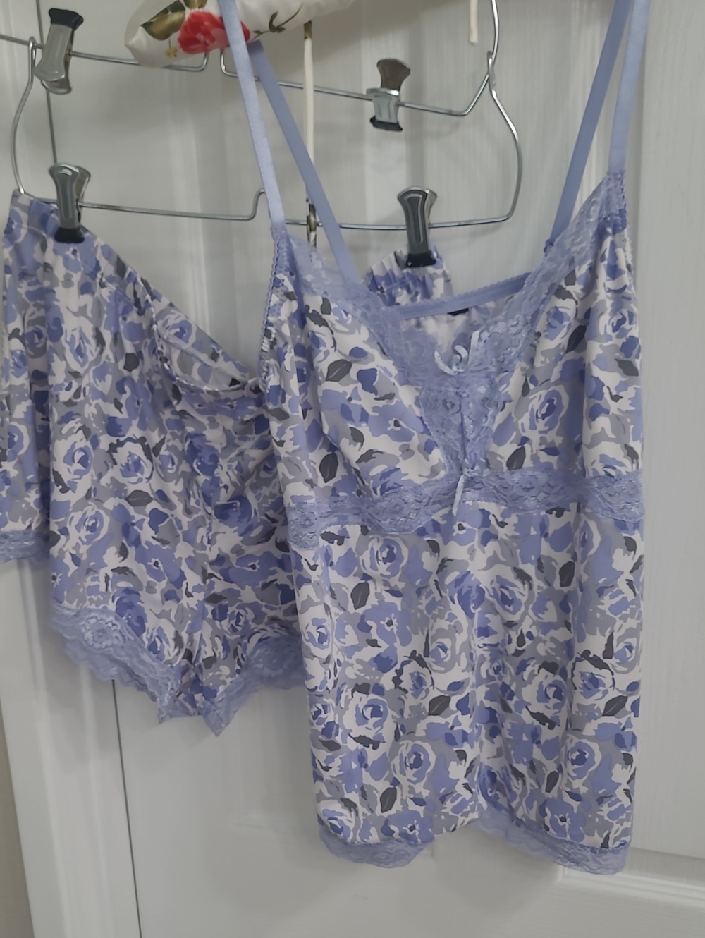 Marilyn Monroe Sleepwear Floral Lace Trim Cami & Shorts Sleep Set - Lavender